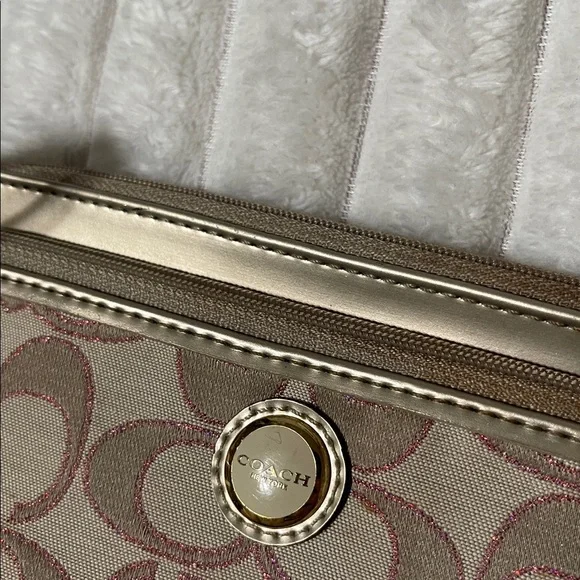 Coach Wristlet - Picture 2 of 10